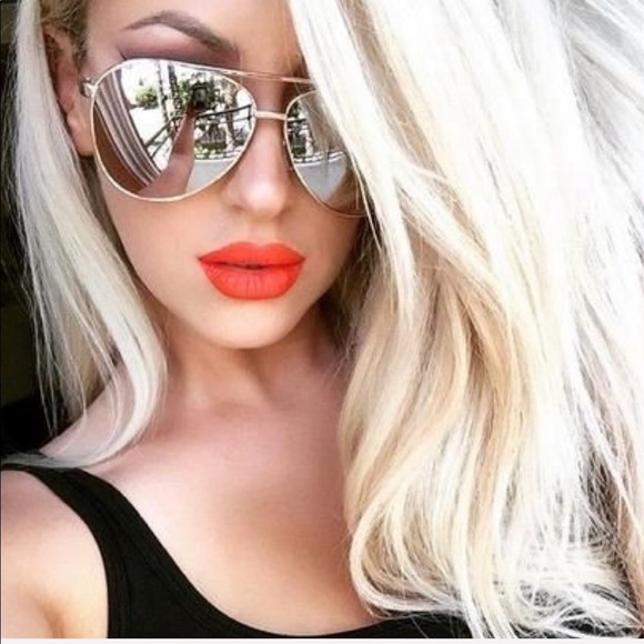 ✨LAST ONES ✨Polarized mirrored sunglasses - Picture 2 of 3